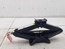 Ford Transit MK8 350 Car Lift