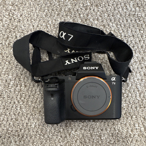 Sony alpha mirrorless - a7, ii
