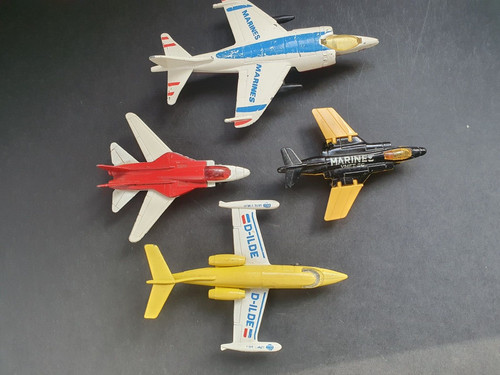 Matchbox jet planes 4 - 4, mixed