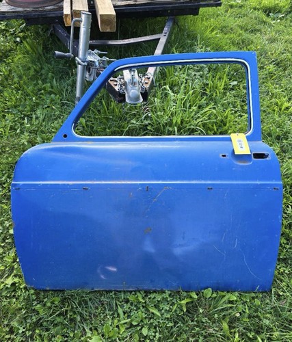 Squareback left front door - vw,