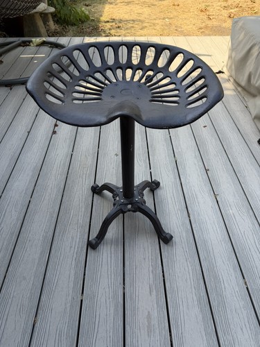 Cast iron bar seat - cast,