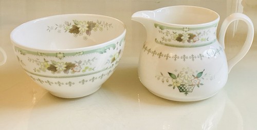 Royal doulton bone china - doulton,