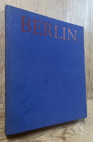 Berlin photography catalogue - photography,