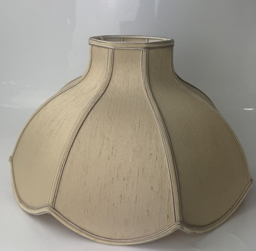 Scalloped edge bell light - edge,