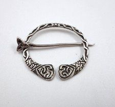Vintage JC Silver Scottish Celtic Penannular Brooch / Kilt Pin 70s 1970 8.5g