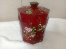 Gorgeous vintage biscuit tin