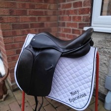 17.5” Ideal Jessica Dressage