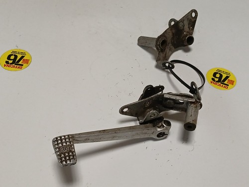 Rear brake pedal bracket