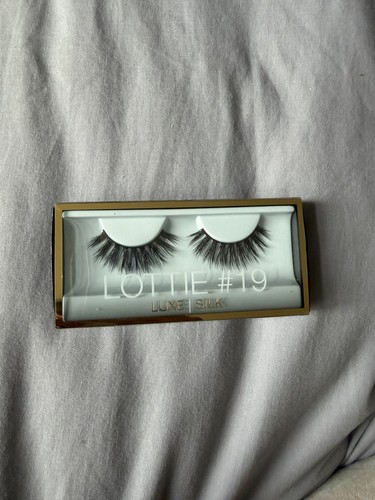 Huda beauty lottie lashes 19 - lashes, #19