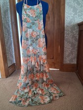 Boohoo Petite Floral Maxi Tiered Fitted Ruffle Maxi Dress Size 8 Mint Peach Sage