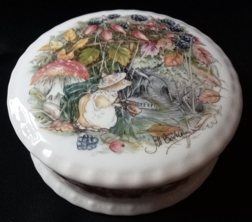 Vintage royal doulton brambly - vintage,