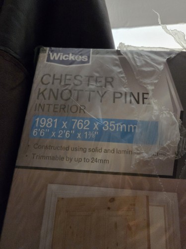 Chester knotty pine internal - knotty,