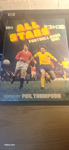 All stars football book 1981 - stars,