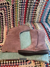 Ladies Camper Blush Suede Pull