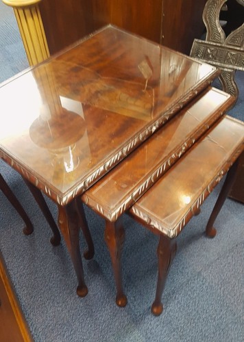 Quality mahogany nest - mahogany, of