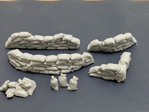 Military sandbags set - 1/35,