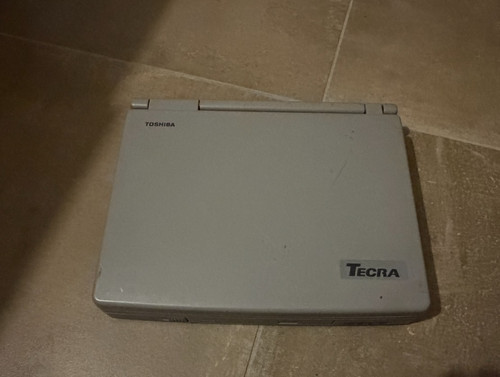 Vintage toshiba tecra 720cdt - vintage,