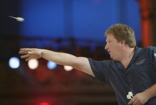 Colin Lloyd throws at his