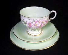 Vintage Paragon China Double Warrant Floral Tea Cup Saucer Side Plate Trio A1428