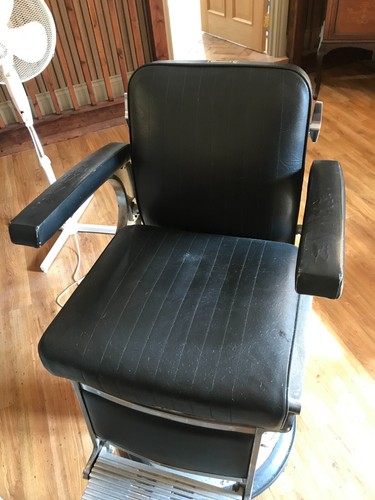 Vintage belmont barbers chair - barbers,