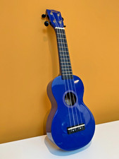 Mahalo Royal Blue Ukulele With Case