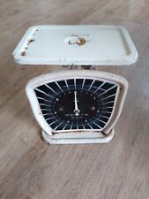 Vintage retro Cream Kitchen Scales