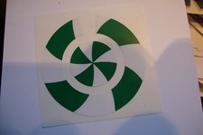 Green and white crown - green,