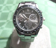 A Very Nice Mans/Teens Silver Quartz Wristwatch - 1 Piece Silver Steel Bracelet.