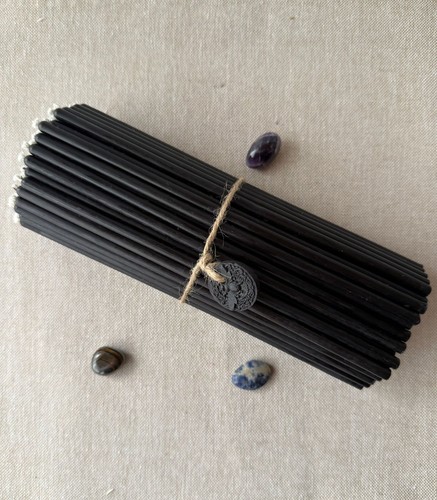 Pure beeswax black - beeswax, ritual