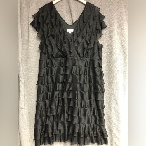 Never worn avenue v neck - worn, 22/24