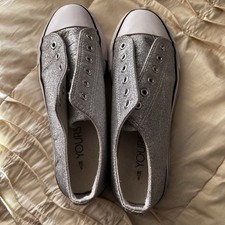 Yours Silver Sparkle Pumps