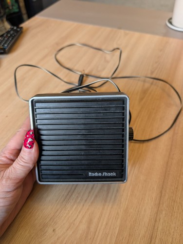 Realistic radio shack - realistic,