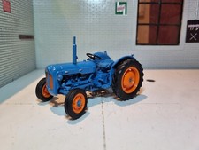 1:32 1958 Fordson Dexta NEW Tractor Universal Hobbies UH6272 Diecast Scale Model