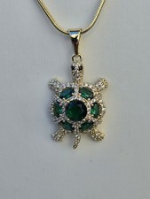 Gold plated emerald green Turtle Pendant Necklace locket chain 18”/45cm 