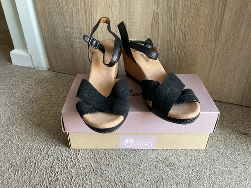 Clarks ladies black leather