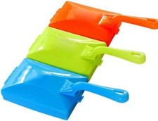 Handheld Crumb & Dirt Brush /