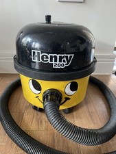 Henry HVR 200-11 Yellow hoover