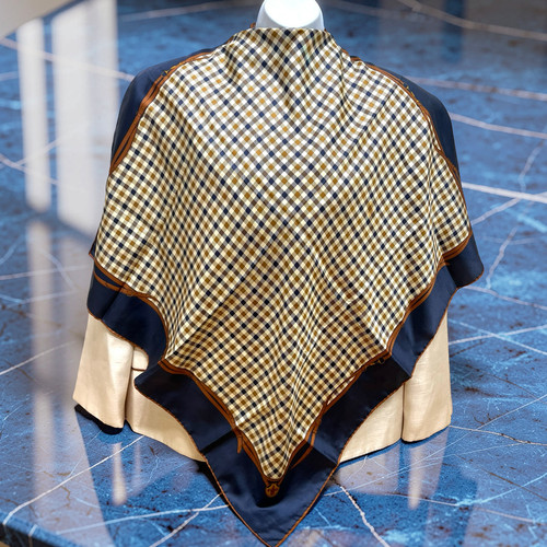 100 silk aquascutum - silk, of