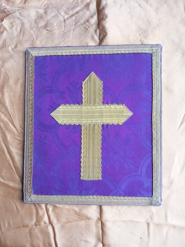 Priest vestment liturgical - vestment,