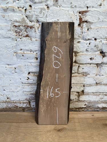 Waney edge live walnut - live,
