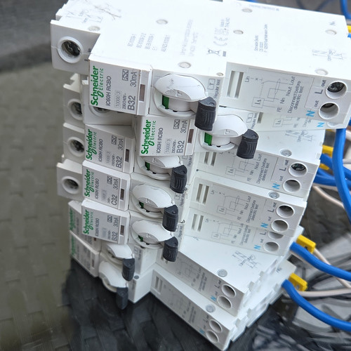 Schneider electric ic60h rcbo - electric,