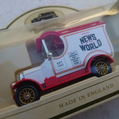 Lledo scale morris bull - lledo,