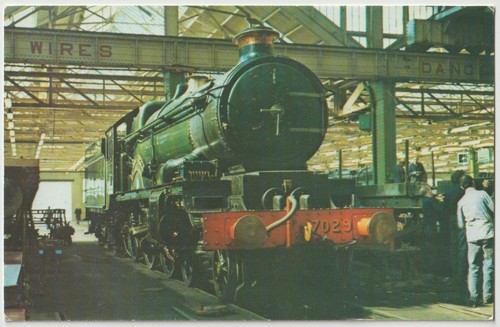 Railway postcard gwr 7029 clun - gwr,