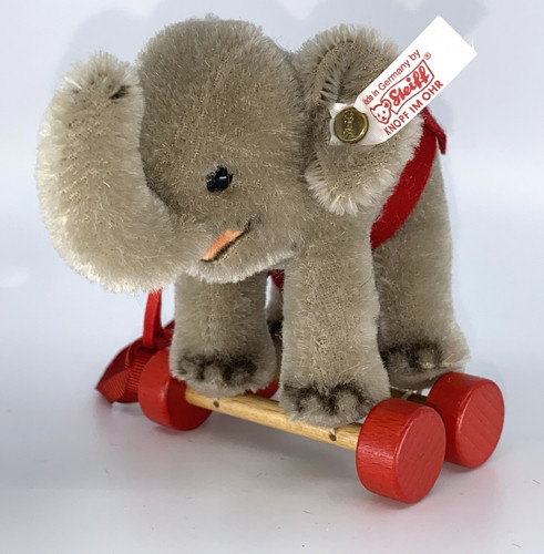 Steiff ltd edition elephant - edition, on