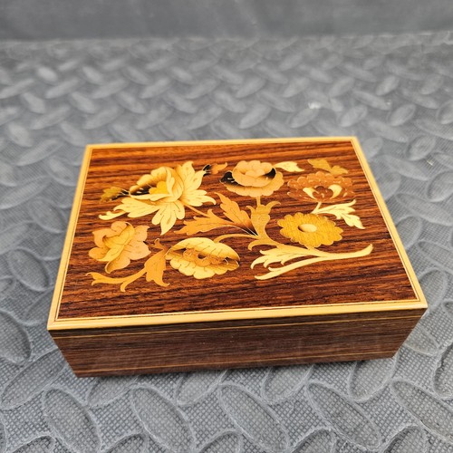 Wooden music jewellery box - jewellery,