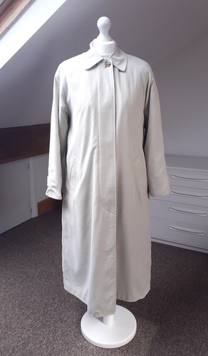 Vintage beige long mac - , or