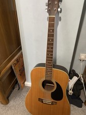 Encore E-400N Acoustic guitar.  Good Condition, Plays Beautifully.