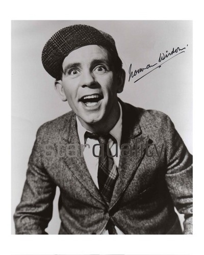 Norman wisdom 10x8 signed - norman,