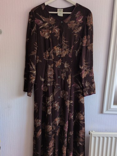 Vintage laura ashley burgundy - laura,