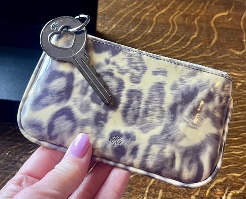 Mulberry leopard print - mulberry, key